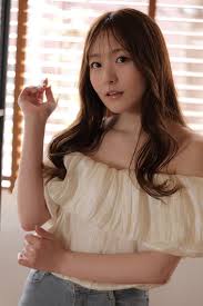 Hikari Aozora โลกสวย ยิ้มง่าย นางเอกเอวีญี่ปุ่นผู้สร้างแรงบันดาลใจแห่งยุคใหม่ หญิงสาวผู้เปลี่ยนภาพจำของวงการเอวีญี่ปุ่นด้วยรอยยิ้มและหัวใจที่บริสุทธิ์