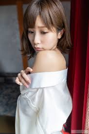 สบตาแล้วแพ้ทาง เปิดเสน่ห์ Minami Kojima จากความสวยน่ารักหนุบหนับ สู่ไอคอนสายตาละลายที่ใครเห็นก็ยากจะต้าน